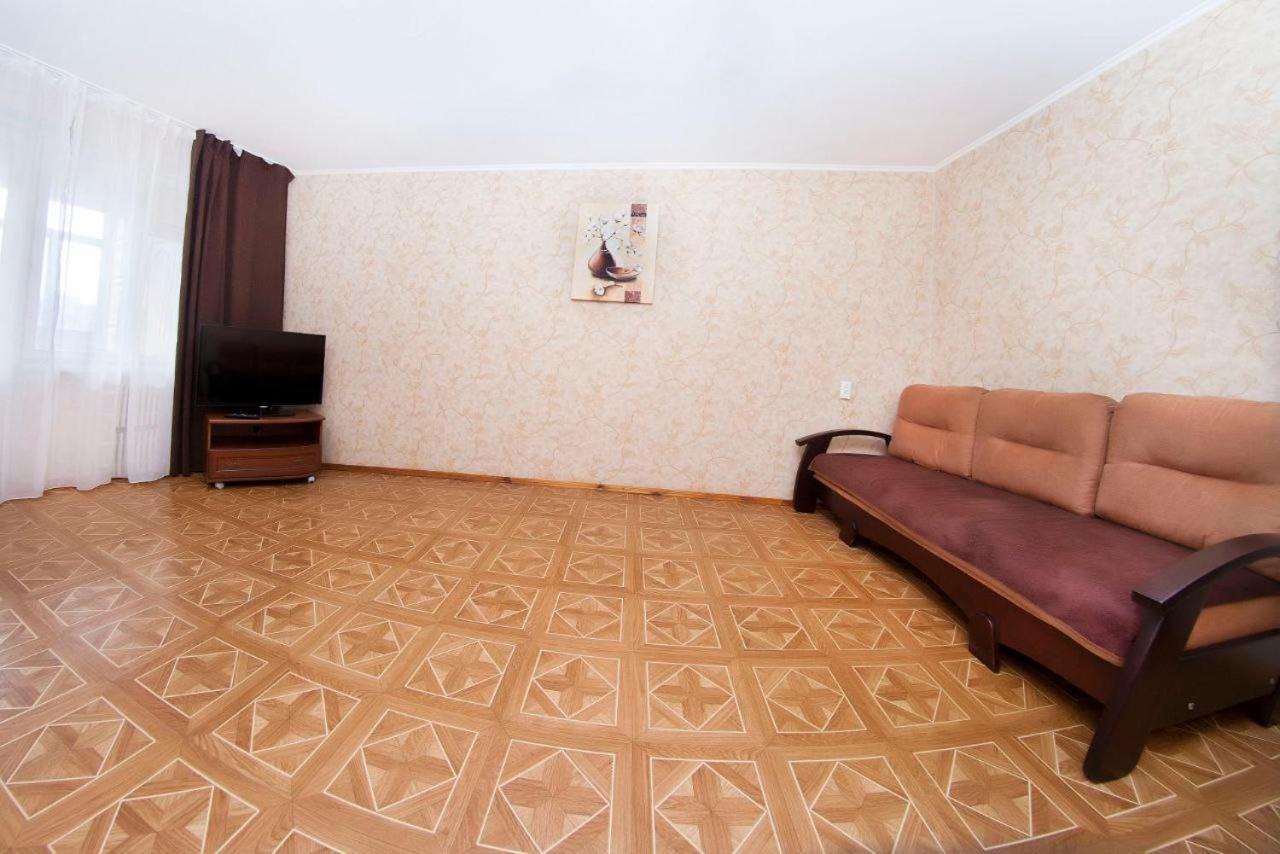 Pobeda Apartment Dnipro Exterior foto
